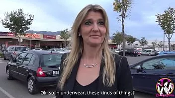 Afspelen Anaïs realiseert de fantasie van haar man en wordt geneukt voor de camera