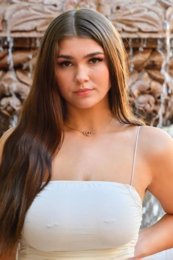 Bintang porno Aria Taylor