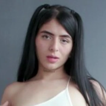 Actrita Abby Montano